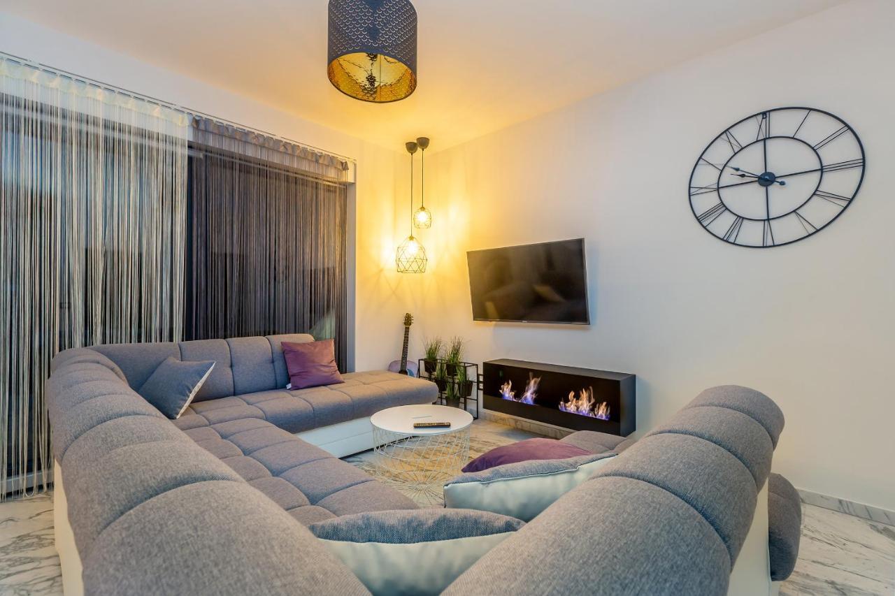 Luxury Apartment Noa Нивице Екстериор снимка