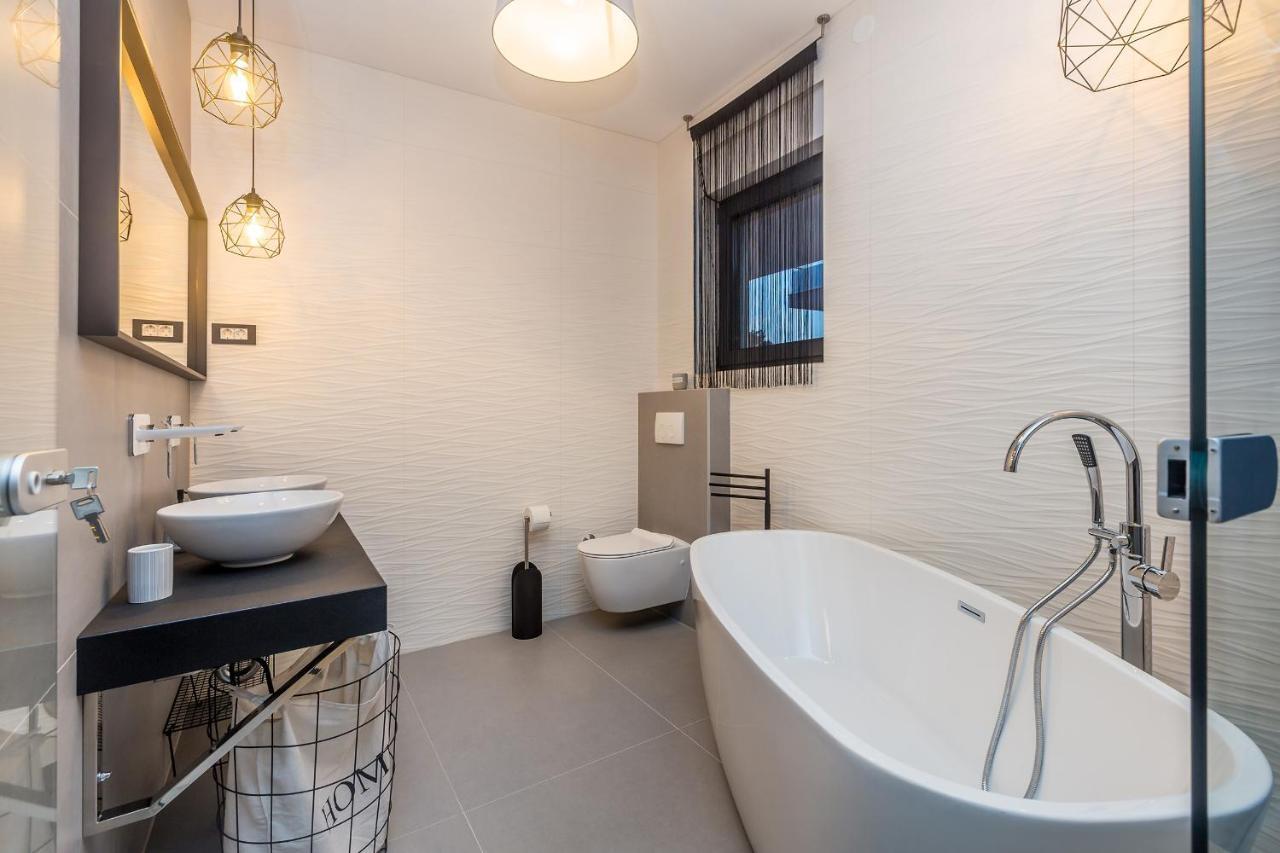 Luxury Apartment Noa Нивице Екстериор снимка
