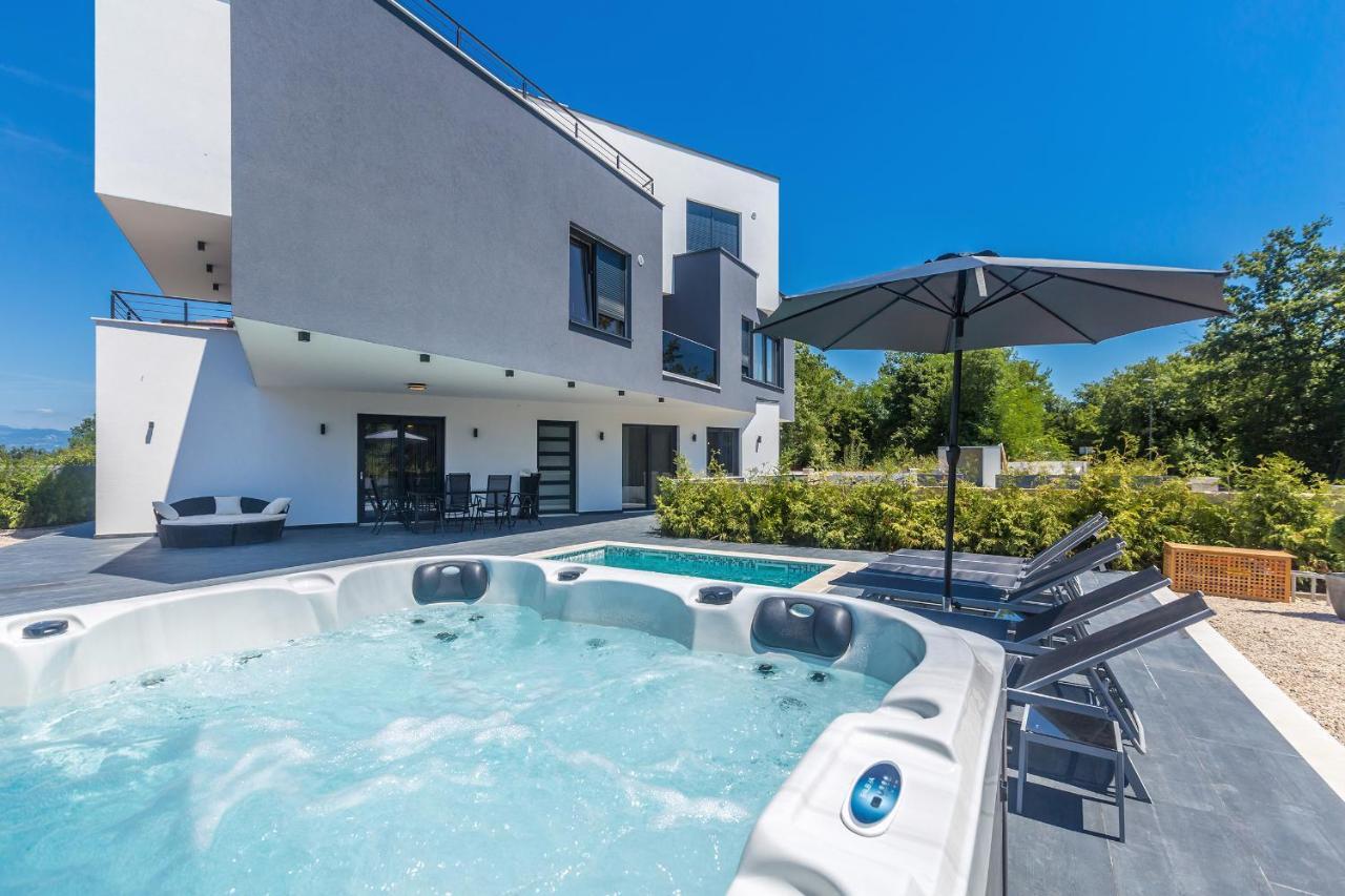 Luxury Apartment Noa Нивице Екстериор снимка