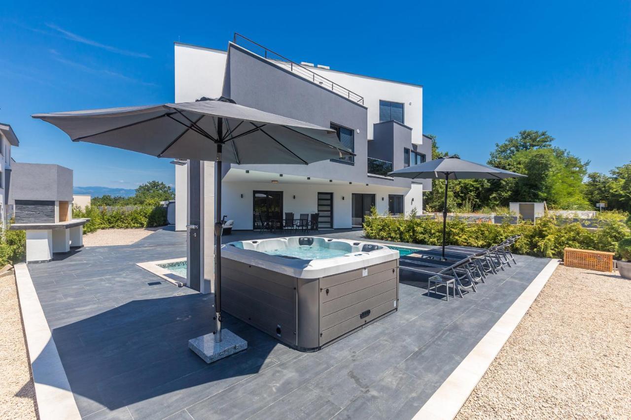 Luxury Apartment Noa Нивице Екстериор снимка
