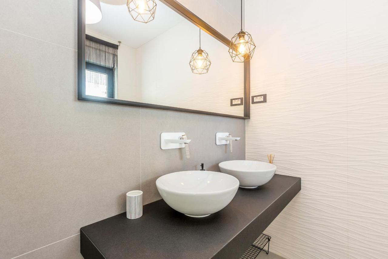 Luxury Apartment Noa Нивице Екстериор снимка